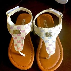 Sz 8 toddler MK sandals